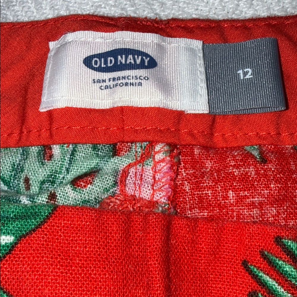 Old Navy Red Tropical Floral Shorts | Size 12 - Picture 4 of 4